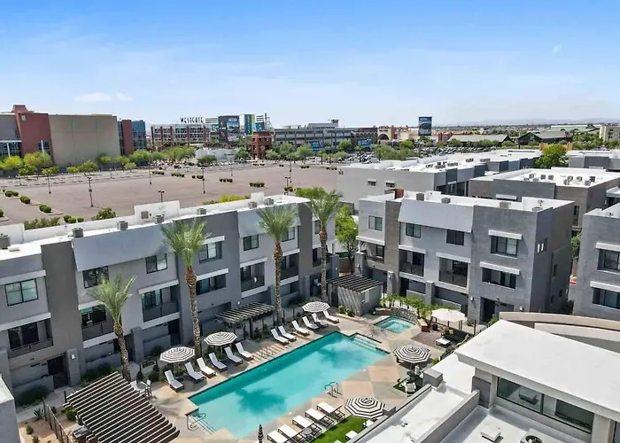 Cozysuites - Westgate With Pool 04 *