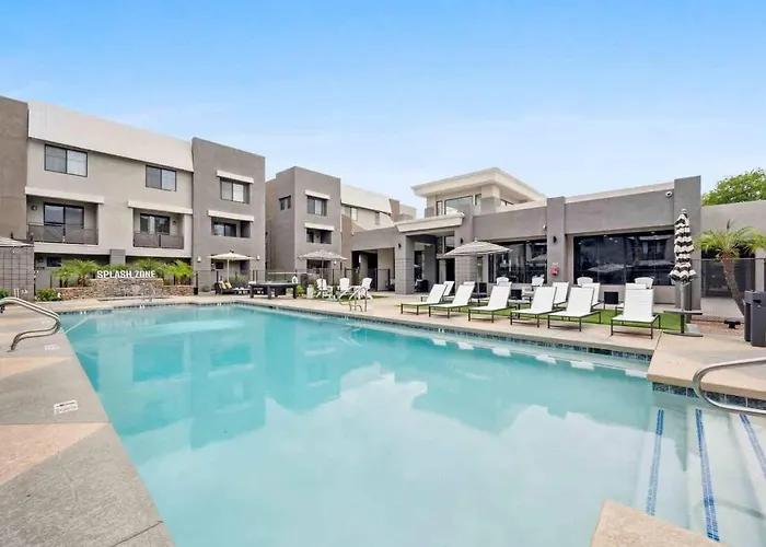 Cozysuites - Westgate With Pool 04 Glendale