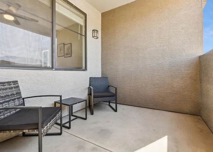 Apartment Cozysuites - Westgate With Pool 04
